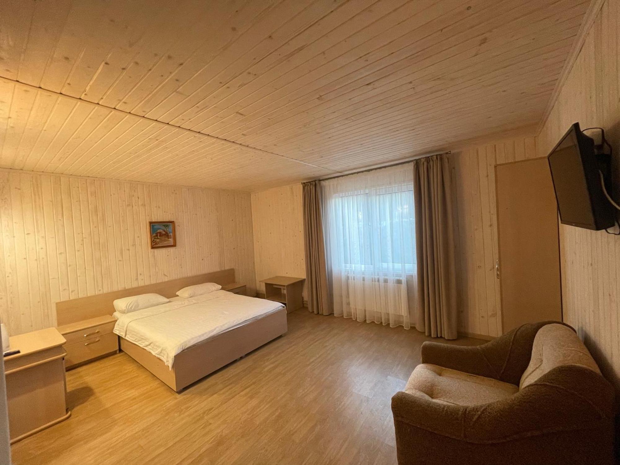 Karpatskyy Villa Rozluch Ngoại thất bức ảnh